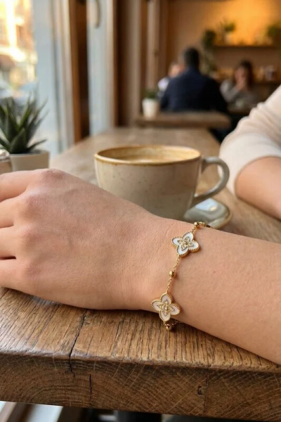 Bracelet trèfle quatre pétales émaillé