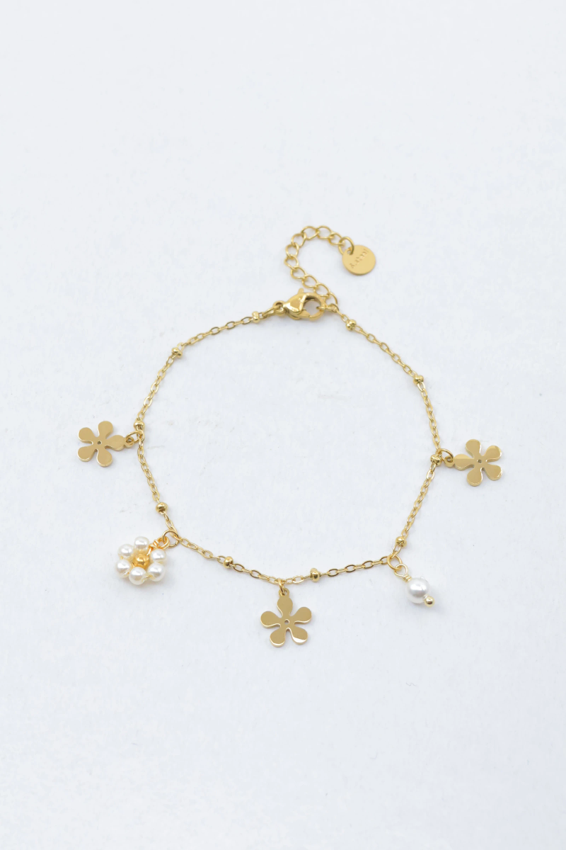 Bracelet fleurs et perles 2