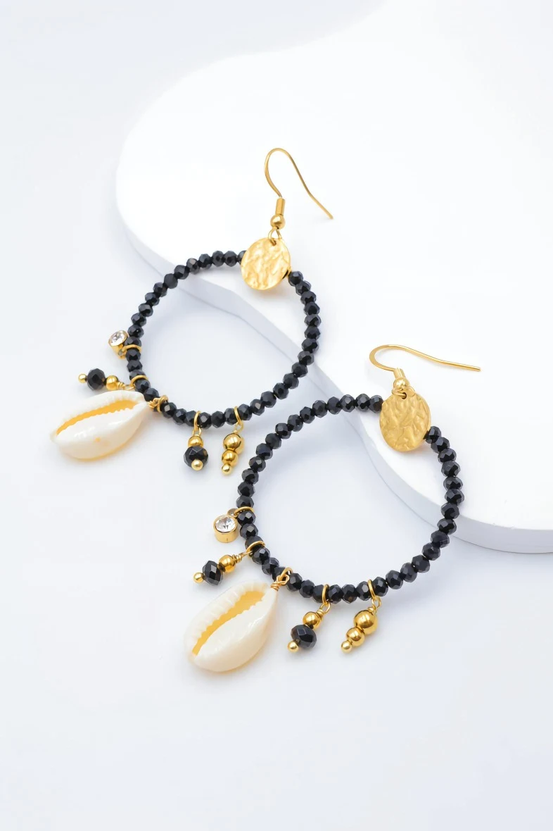 Hoop earrings with shell pendants 2
