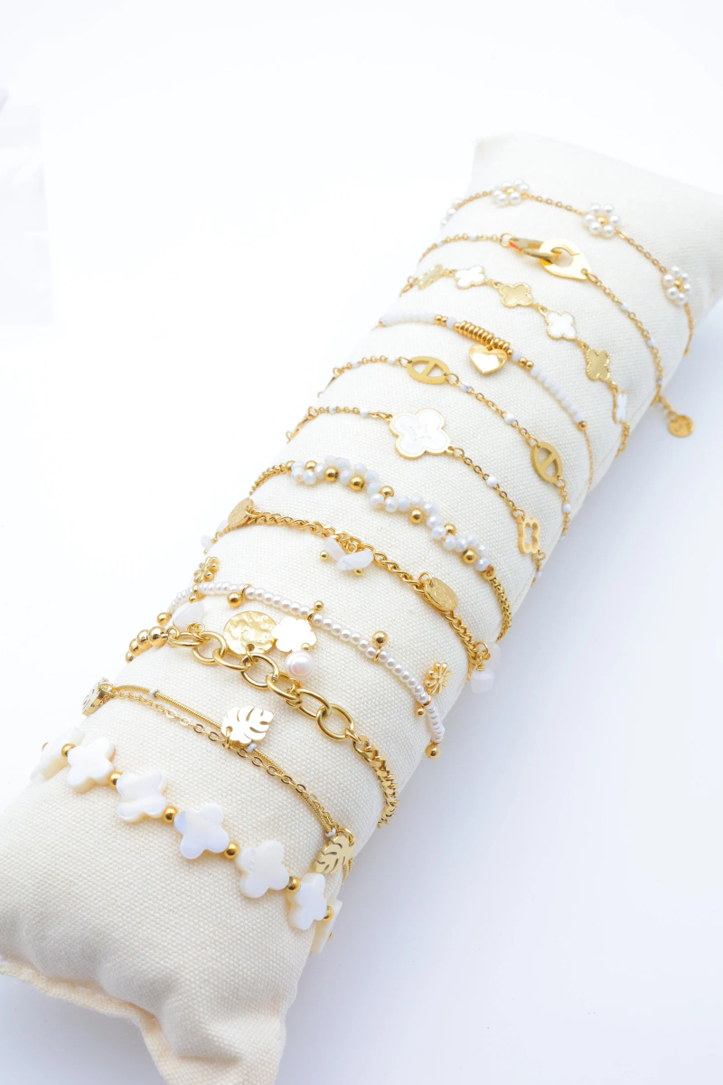 Set of 12 stainless steel bracelets with cushion 2