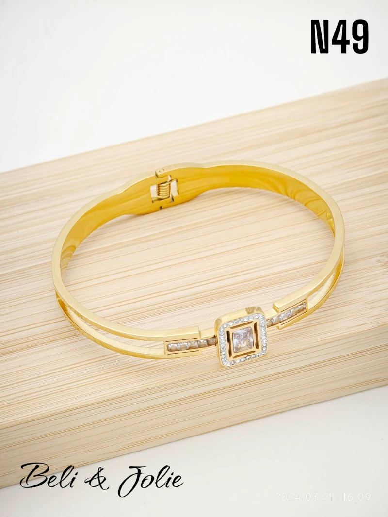Bracelet en acier inoxydable 2