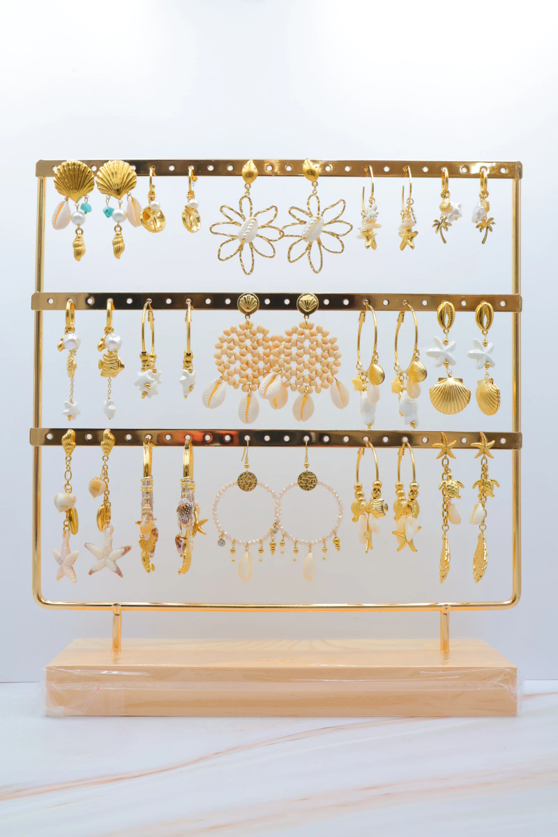 Set of 15 pairs of earrings with display stand 2