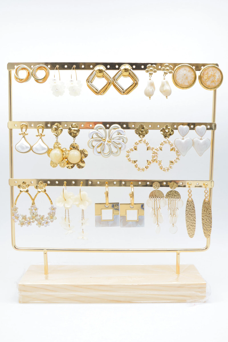 Set of 15 pairs of earrings with display stand 2