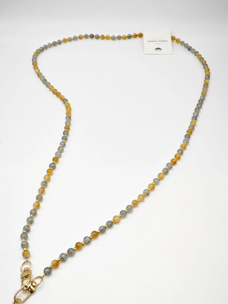 Collier en métal 2